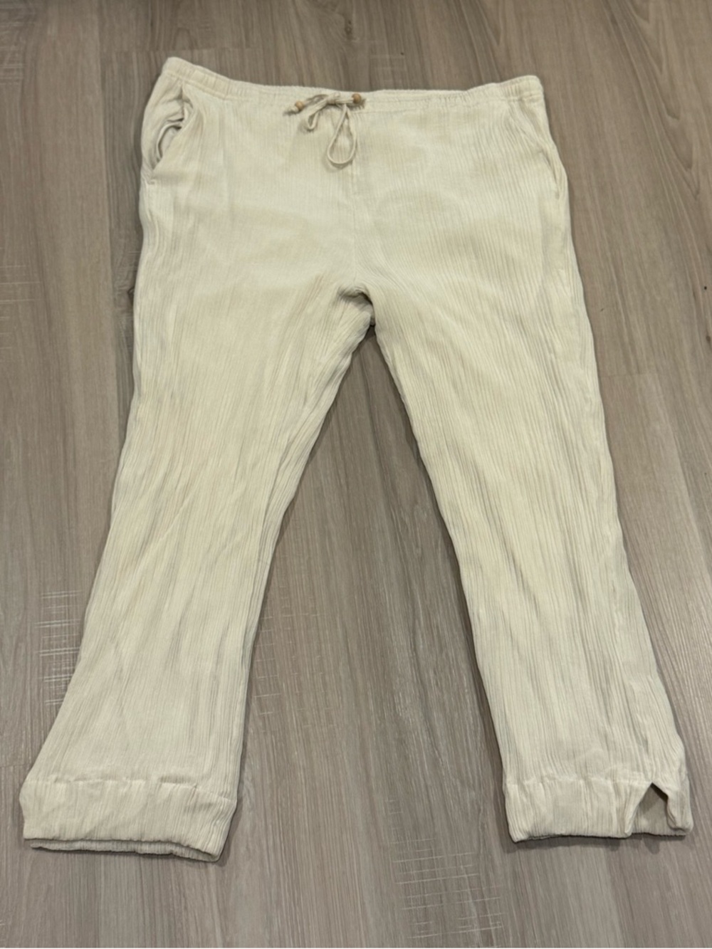 Tommy Bahama Cream Silk Blend and Silk lined Island Lounge Pants
